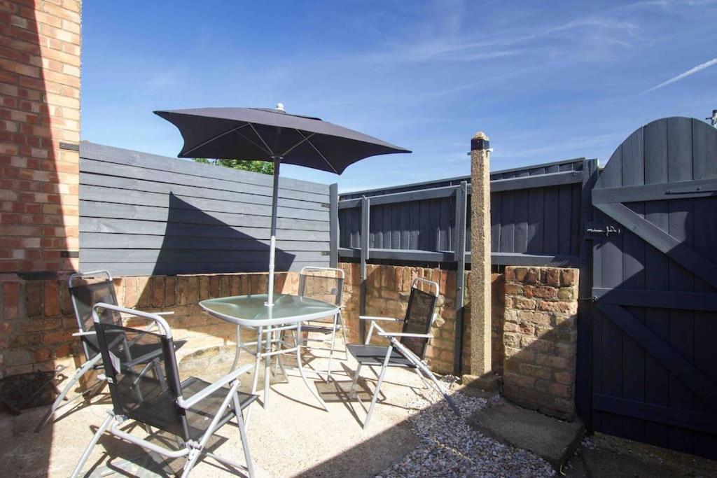 Beautiful 2 Bedroom House Close To The Seaside Cleethorpes Kültér fotó