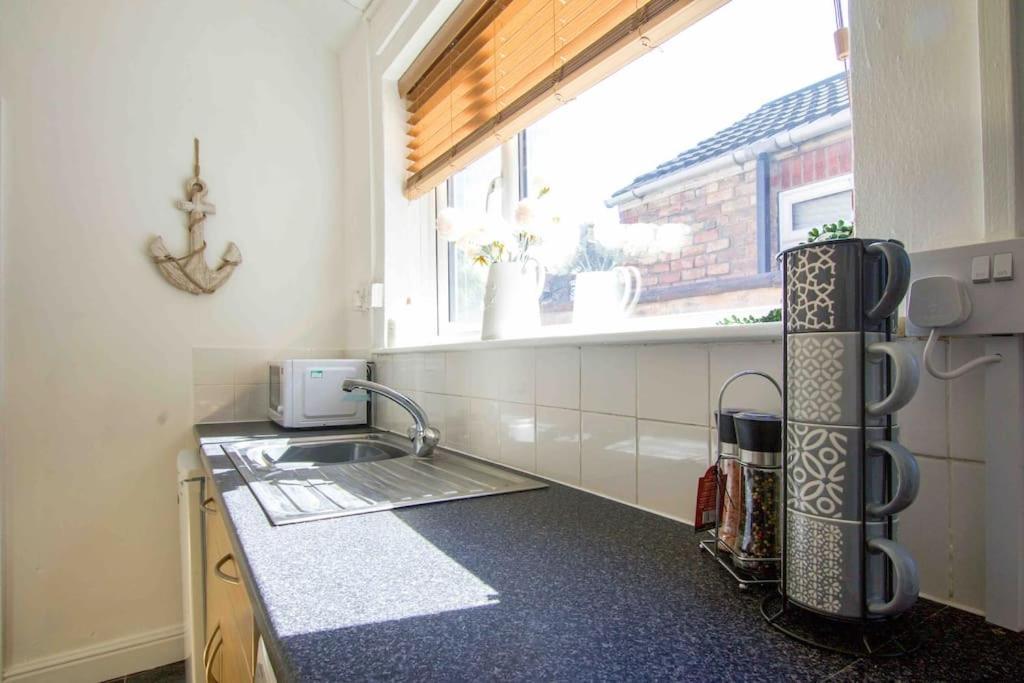 Beautiful 2 Bedroom House Close To The Seaside Cleethorpes Kültér fotó